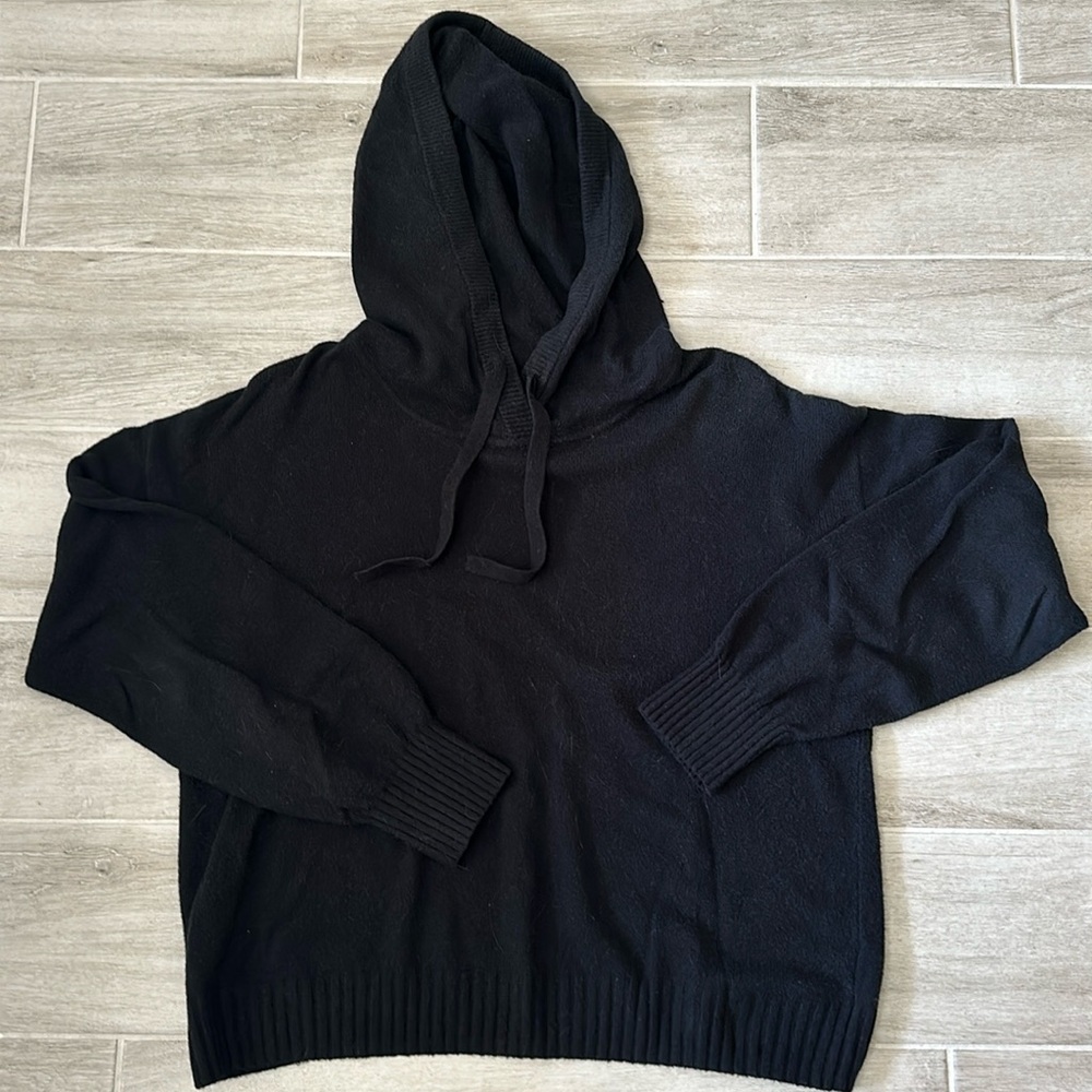 Women’s GAP black hoodie sweater, size medium